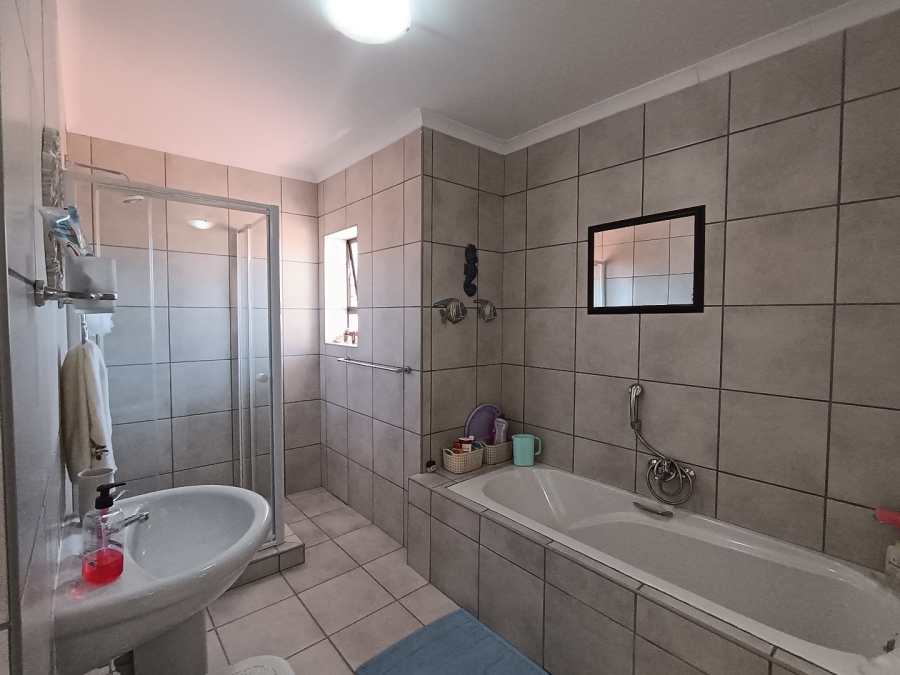 3 Bedroom Property for Sale in Tergniet Western Cape